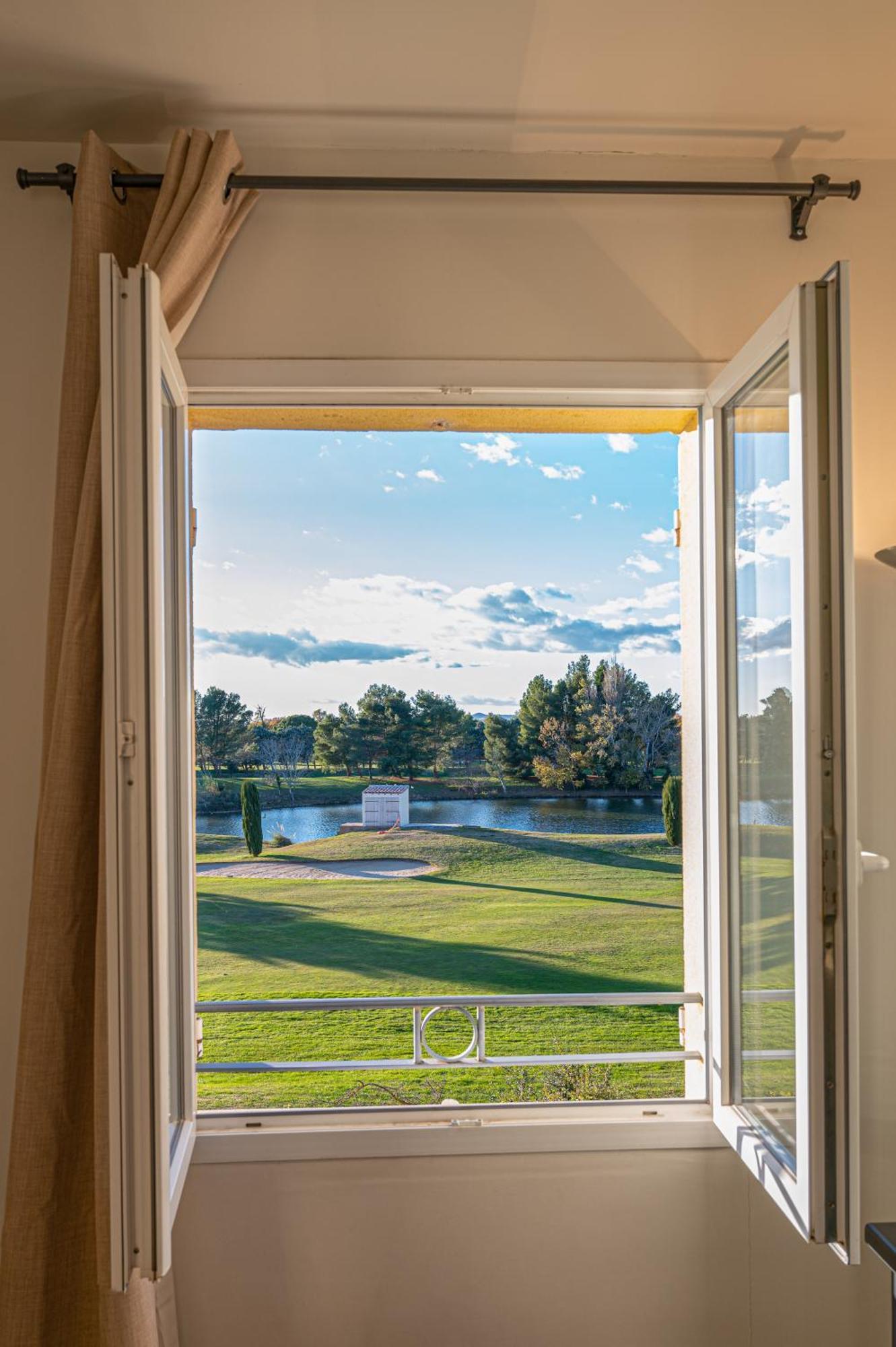 La Blanchere, Vue Golf Vedène Exterior foto